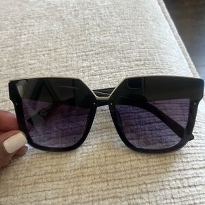 Jessica Simpson Black Fashion Sunglasses
